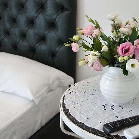 Barbarella Home Наполи Екстериор снимка